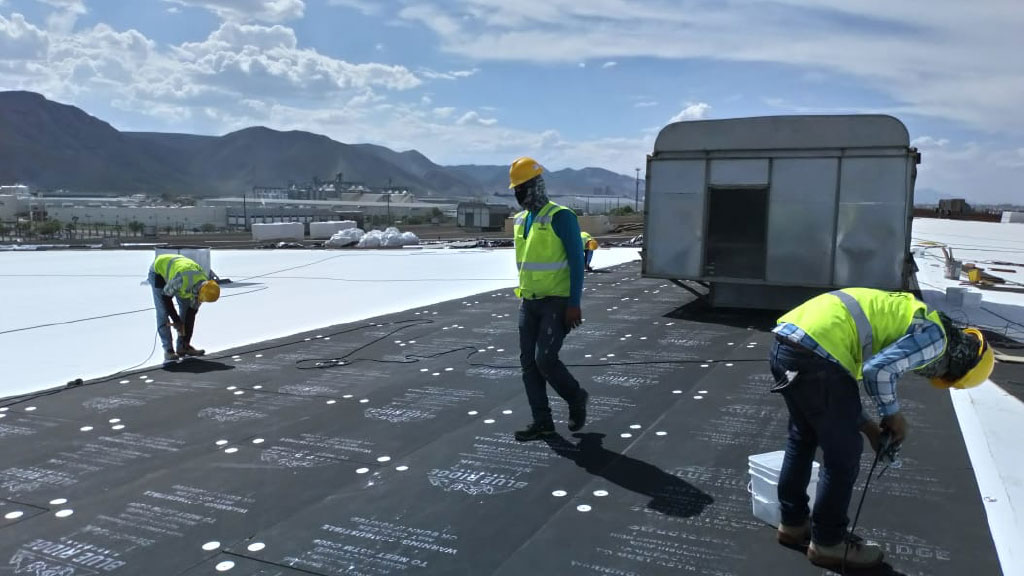 Instalación de membrana TPO GreenFlex